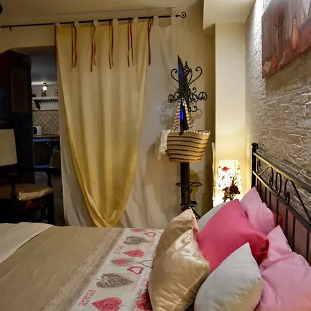 La E Bella Bed & Breakfast *